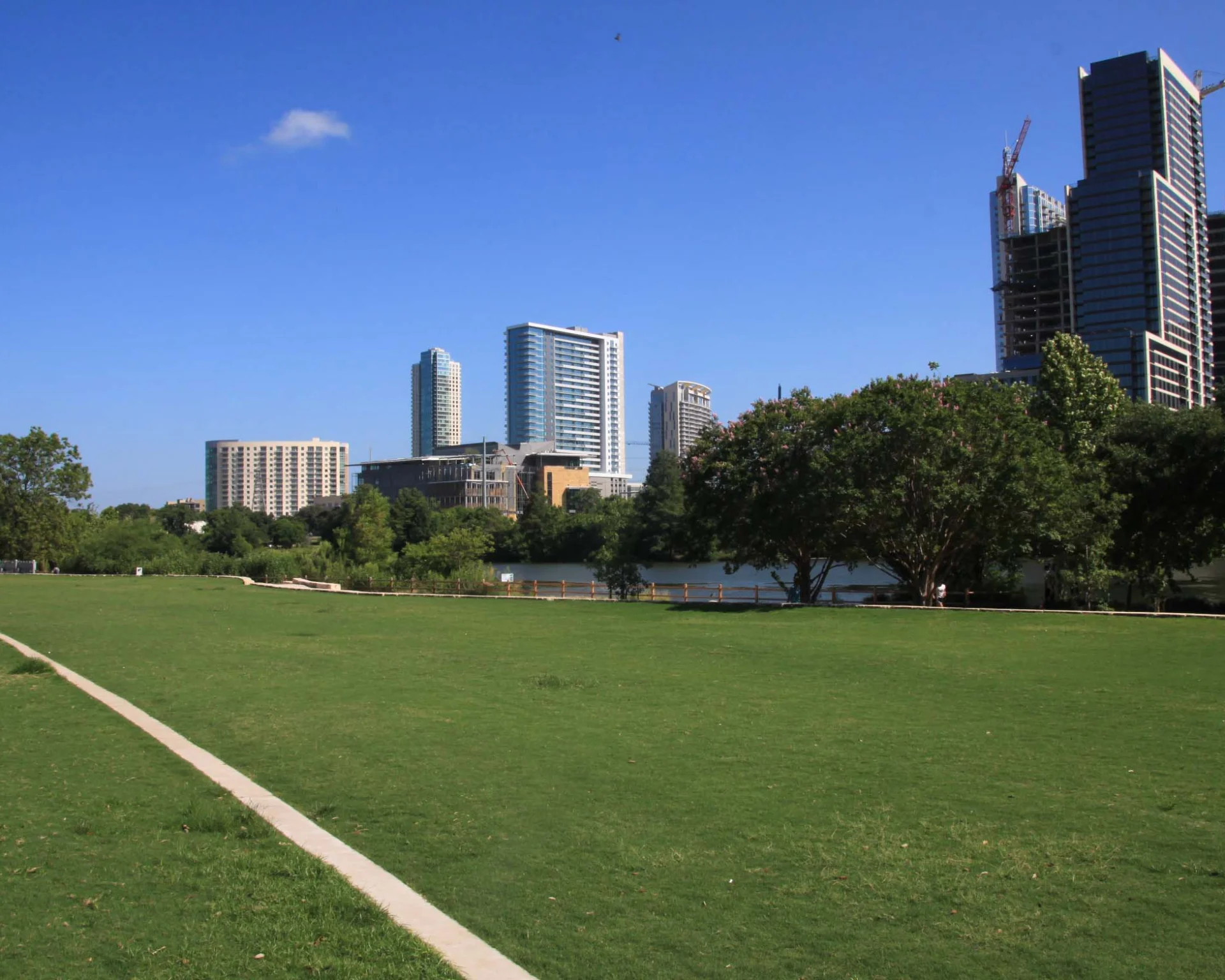 auditorium-shores